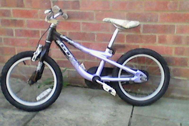 GT girl bike age 4-6years old only