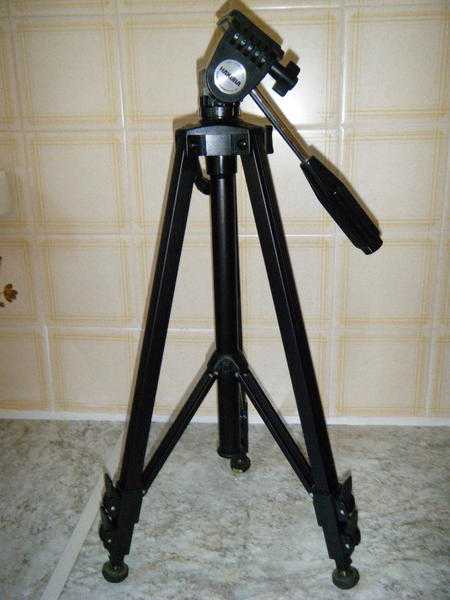 hakuba HK232 tripod in box