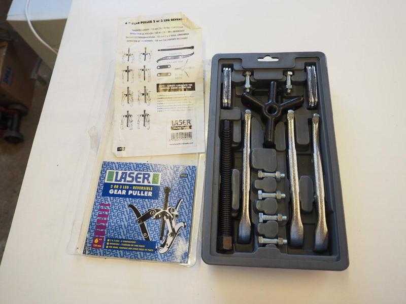 HALFORDS LASER 2 OR 3 LEG  GEAR PULLER