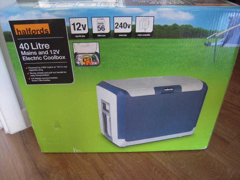 Halfords Mainscar Electric Coolbox