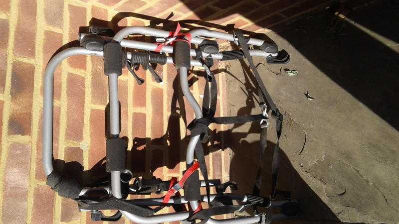 Halfords Rear High Mount 3 Cycle Carrier 2015