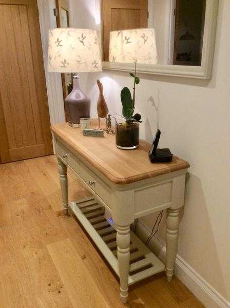 HallConsole Table amp Matching Mirror very good quality furniture, Less than half cost new price