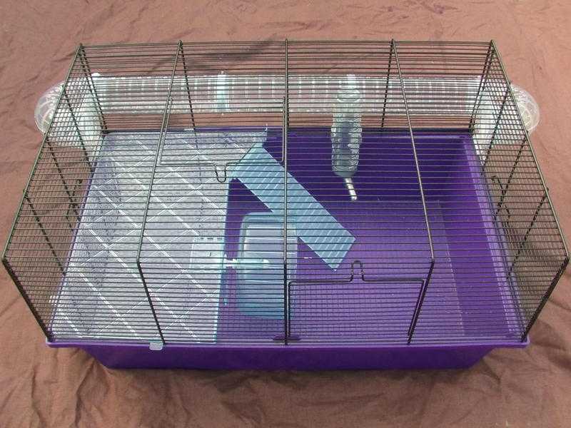 HAMSTER CAGE  ACCESSORIES LIKE NEW