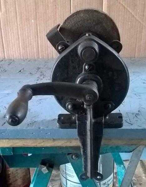 Hand Bench Grinder (Vintage)