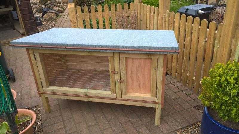 Handmade single rabbit hutch