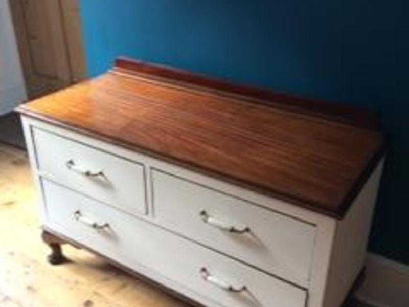 Hardwood Chest of Drawers