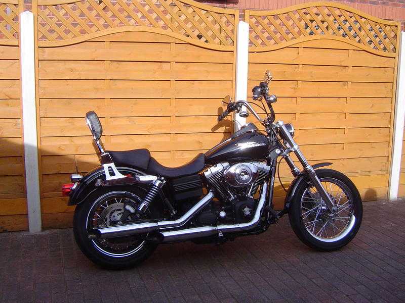 HARLEY-DAVIDSON STREET BOB 1450 BLACK 2006