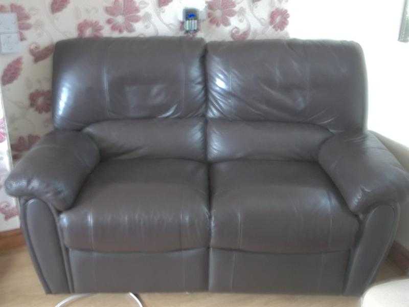 HARVEY039S 2 SEATER DARK BROWN LEATHER RECLINER SOFA 175 ONO