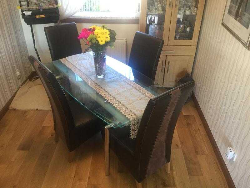 Harvey039s Clear Glass Dining room table