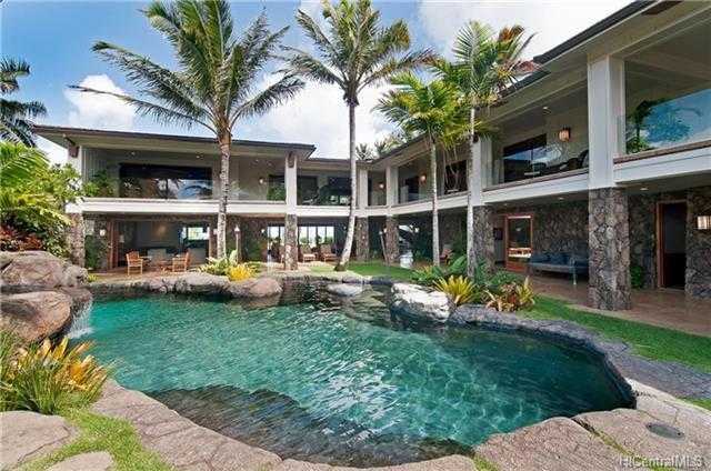 Hawaii, USA  Luxury Lots  and Income Properties for Sale