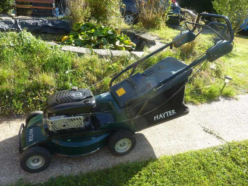 Hayter ranger  21 cut self propelled mower alloy deck cost 1000  (Newick)