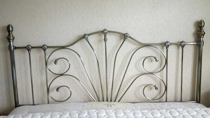 HEADBOARD