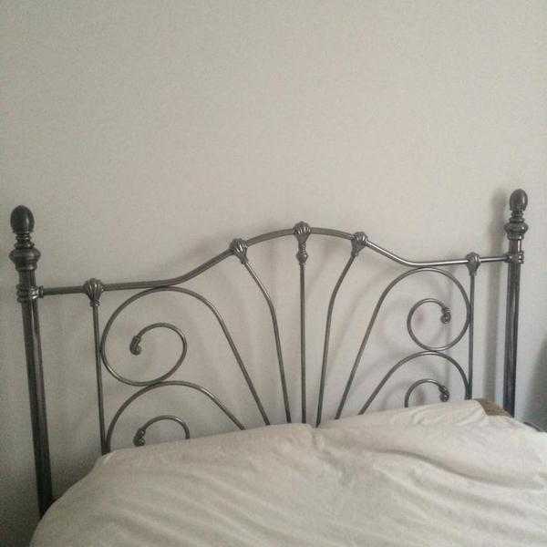 Headboard for a Kingsize Bed