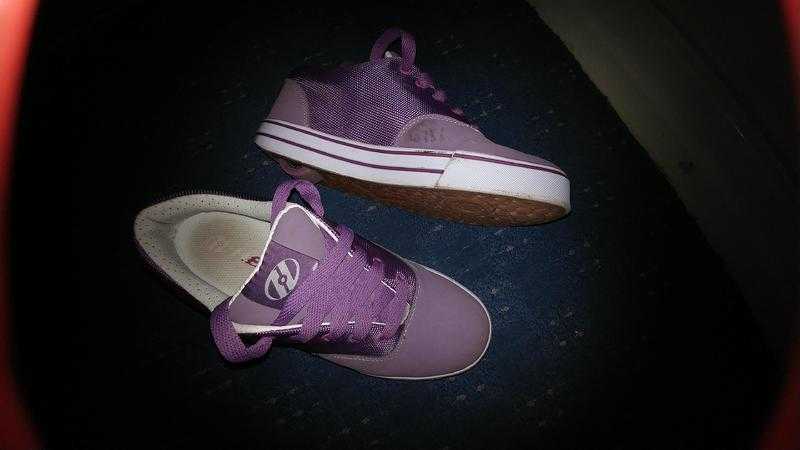 Healies  Healys  Trainers - Purple Ladies Size 5 - REDUCED PRICE