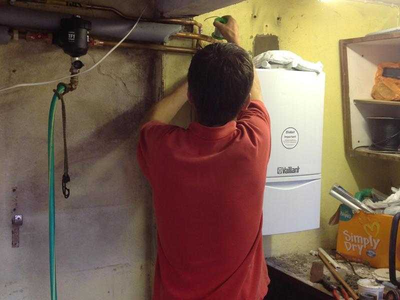 Heating engineer and plumber