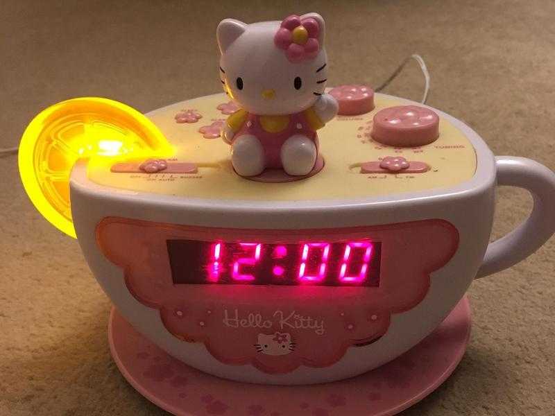 Hello kitty AMFM Clock radio