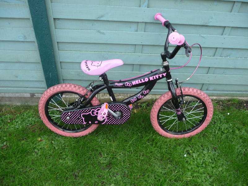 HELLO KITTY GIRLS  BIKE