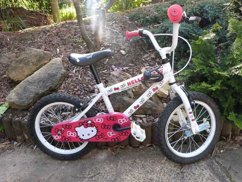 Hello kitty girls bike