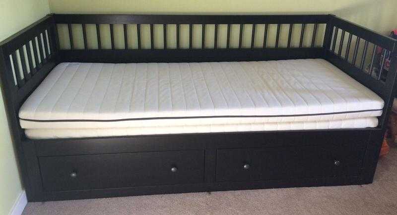 Hemnes Ikea DayGuest Bed With Drawer Storage Inc Mattresses