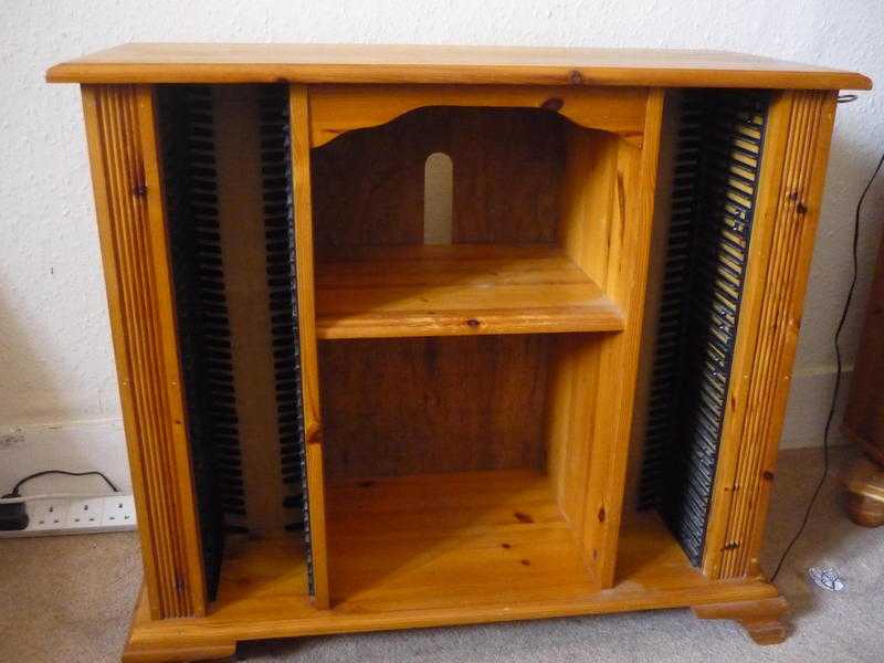 HI FI UNIT WITH CD STORAGE IN PINE