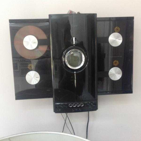 Hi if system -cd player -MP3 player -iPod player hi gloss black wall mounted