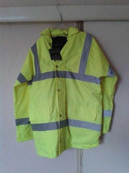 Hi-Viz Workcoat with zip out Body warmer BRAND NEW BARGAIN 15