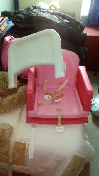 HIGH CHAIR