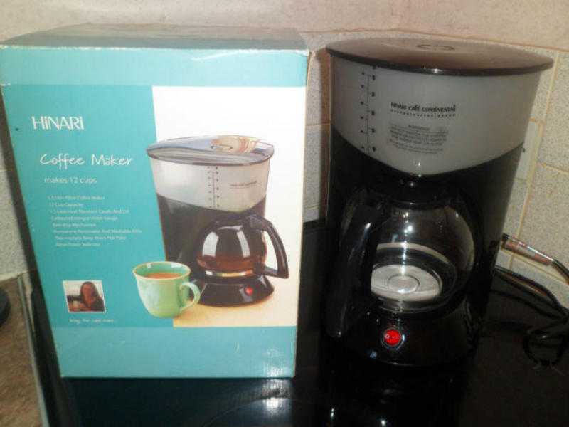 HINARI CAFE CONTINENTAL FILTER COFFEE MAKER NEW IN THE BOX ALSO SIX CUPS AND SAUCERS