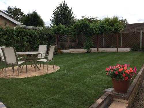 Hinckley Landscapes (A Husband  Wife Team)