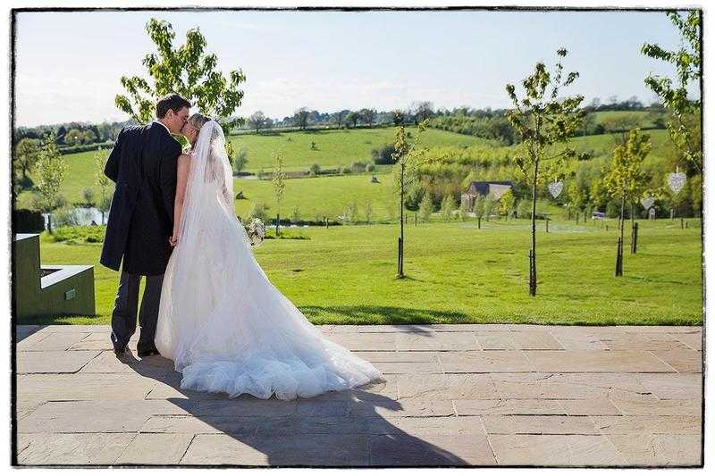 Hire Professional Wedding Photographer in Nottinghamshire - Bursill Wedding Photography