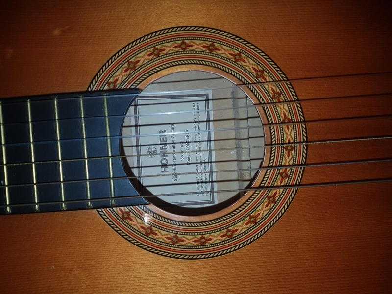 HOHNER CONCERTA ACCOUSTIC GUITAR