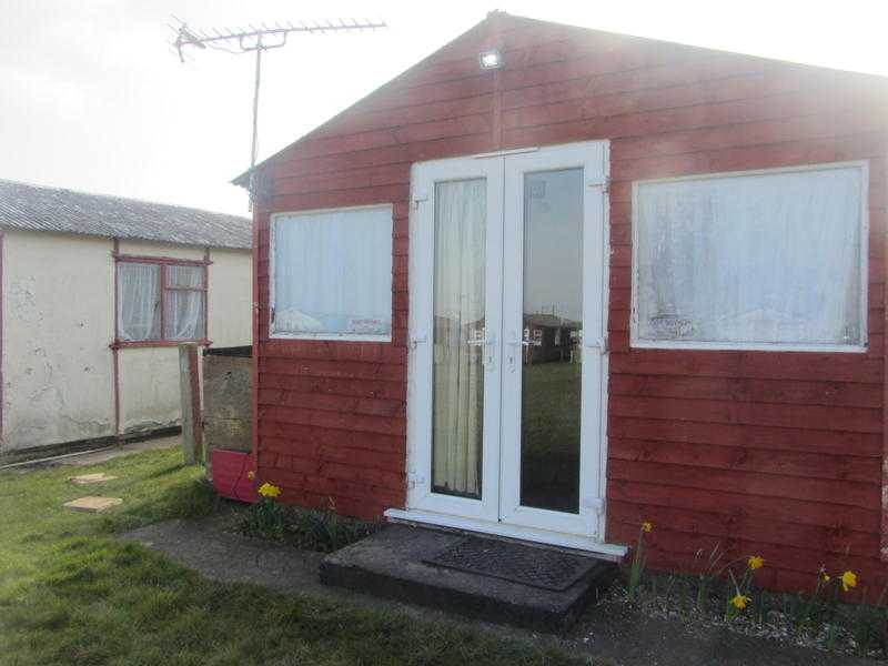 Holiday chalet to let, Leysdown on Sea, Isle of Sheppey  sleeps up to 7