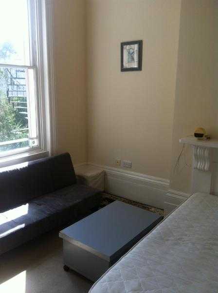 holiday let studio flat