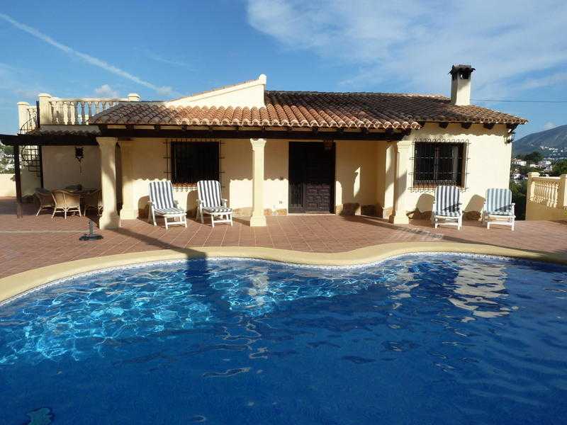Holiday Villa with Private Swimming Pool in Moraira, Costa Blanca - within Walking Distance of Beach