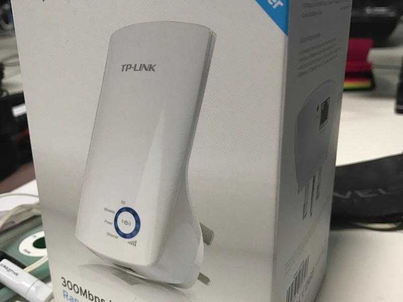 Home wifi extender - TP Link 300Mbps wifi extender