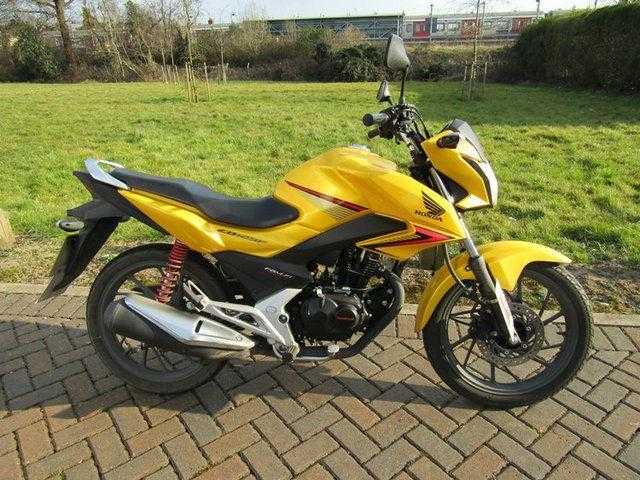 Honda CB 2015