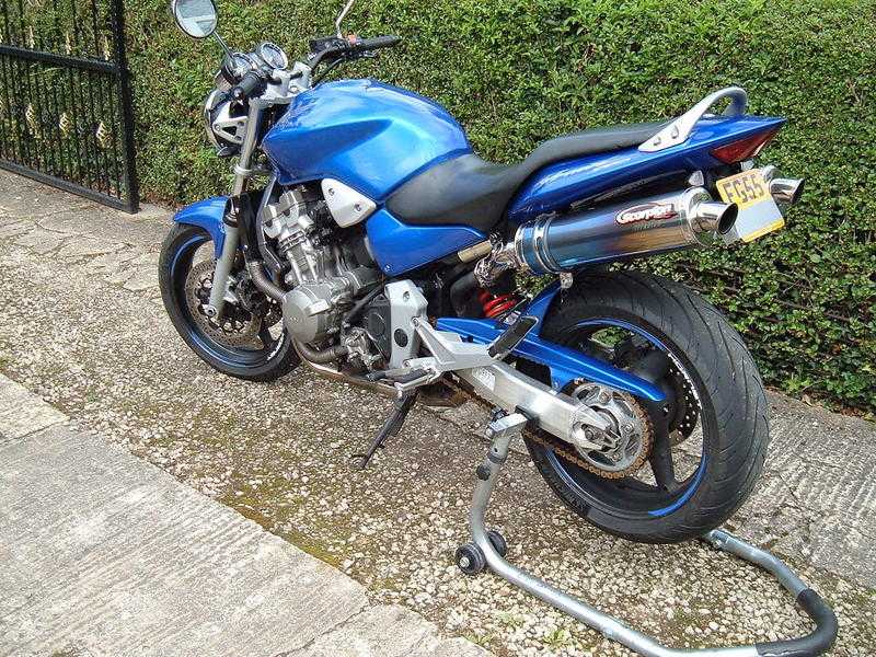 Honda cb900 hornet 2005