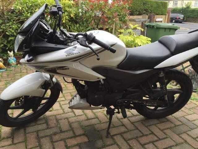 Honda CBF  125 cc 2014 HELMET,TOP BOX amp RST Jacket INCLUDED