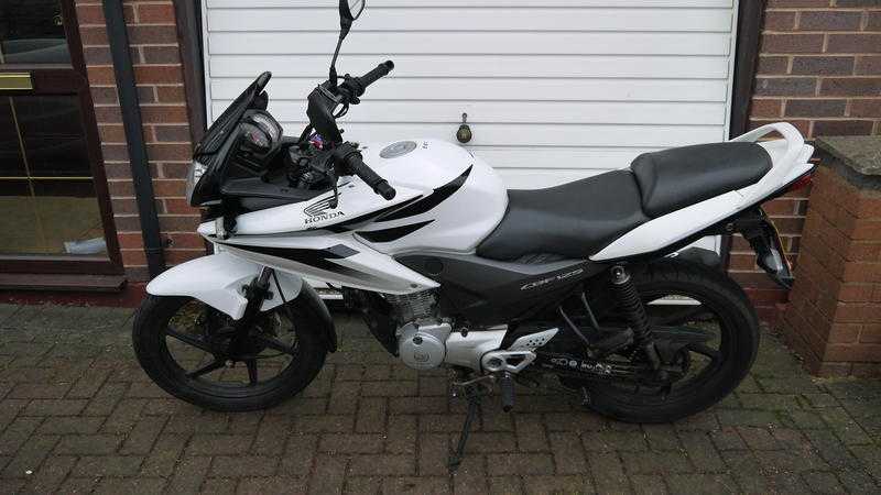 Honda CBF125 - REG 2011 - Ideal CBT learner bike - Only 9700 miles