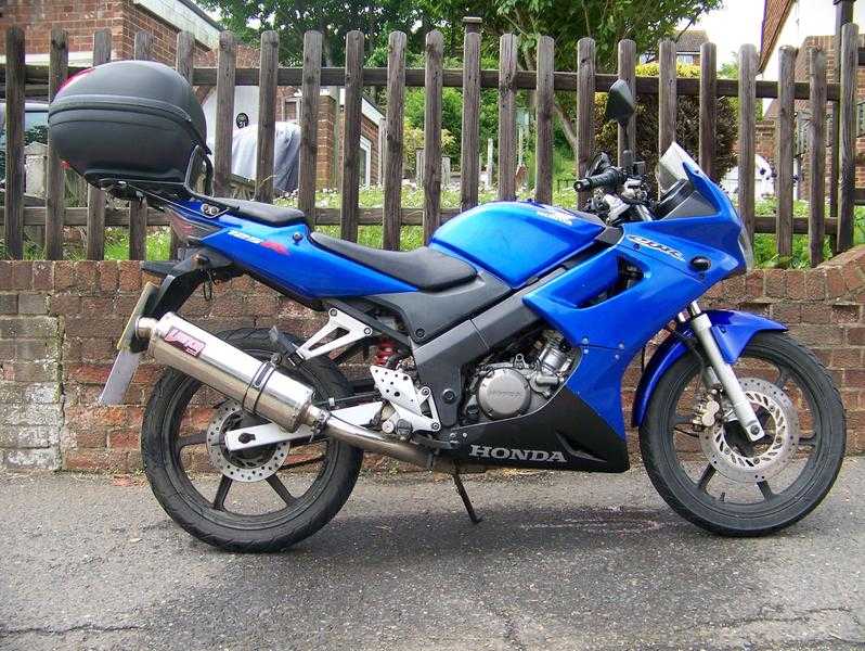 HONDA CBR  125 R 2005