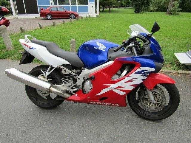 Honda CBR 2000