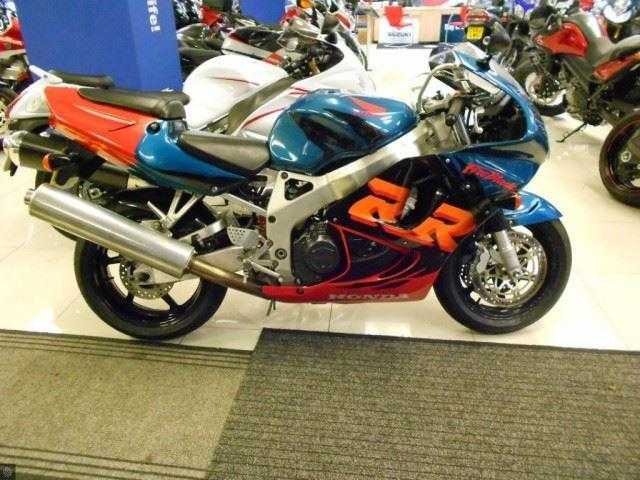 Honda CBR900 2000