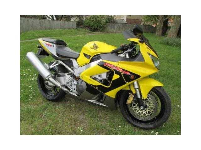 Honda CBR900 2001