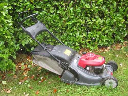 Honda HRX476 mower