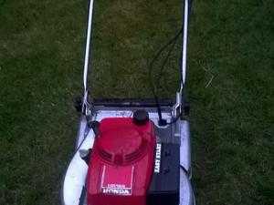 Honda izzy easy start petrol mower