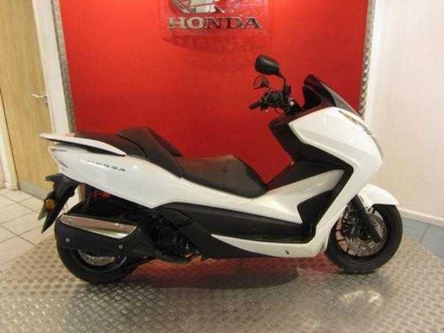 Honda NS 2015