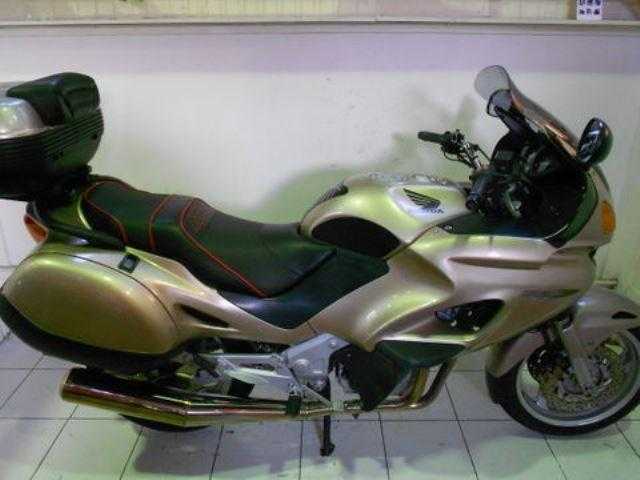 Honda NTV 2000