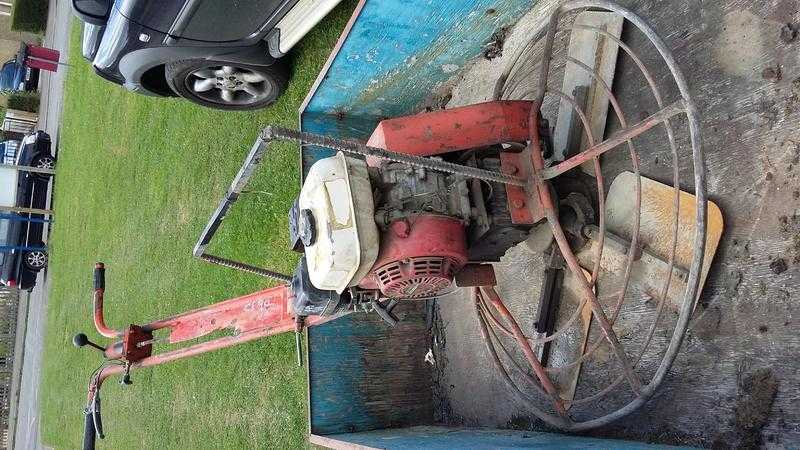 Honda petrol power float concrete screeder  power trowel