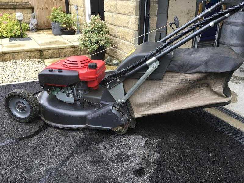 Honda Pro Lawn Mower