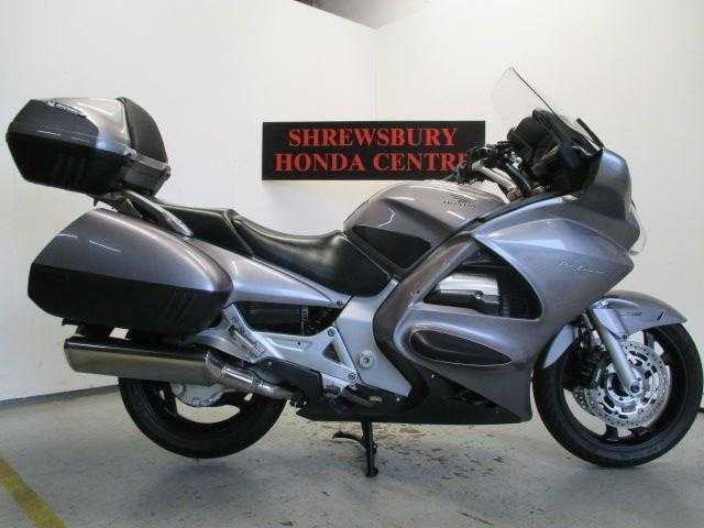 Honda ST1300 Pan European 2003